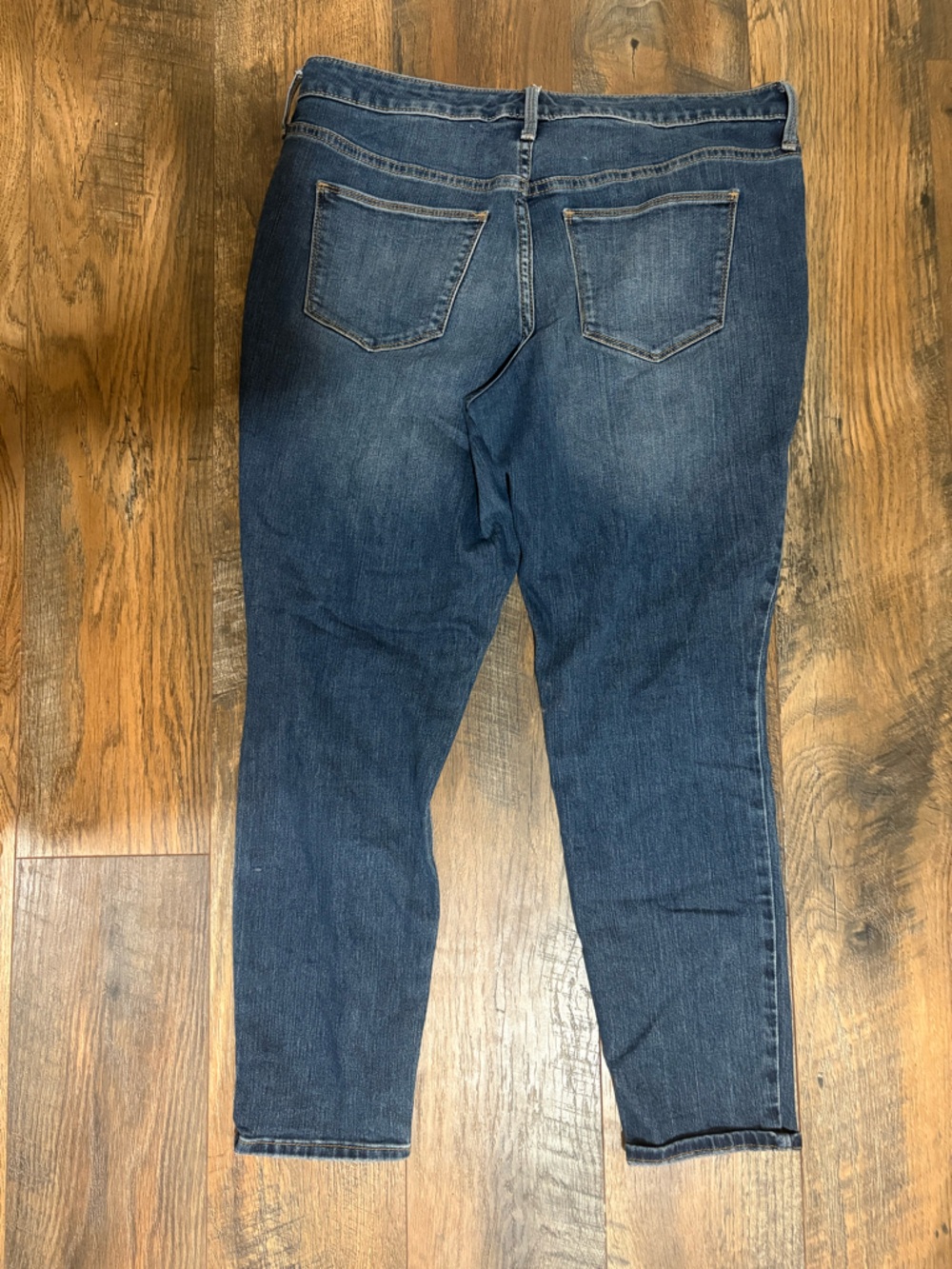Universal Thread Mid Rise Skinny Jeans - Picture 2 of 3